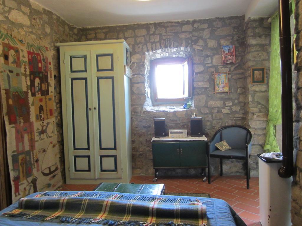 Poggio Delle Rondini Bed & Breakfast Bagnone Екстериор снимка