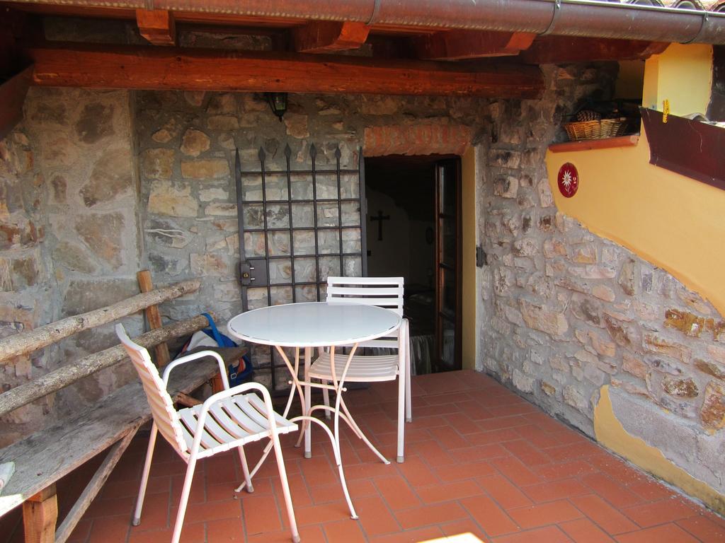 Poggio Delle Rondini Bed & Breakfast Bagnone Екстериор снимка